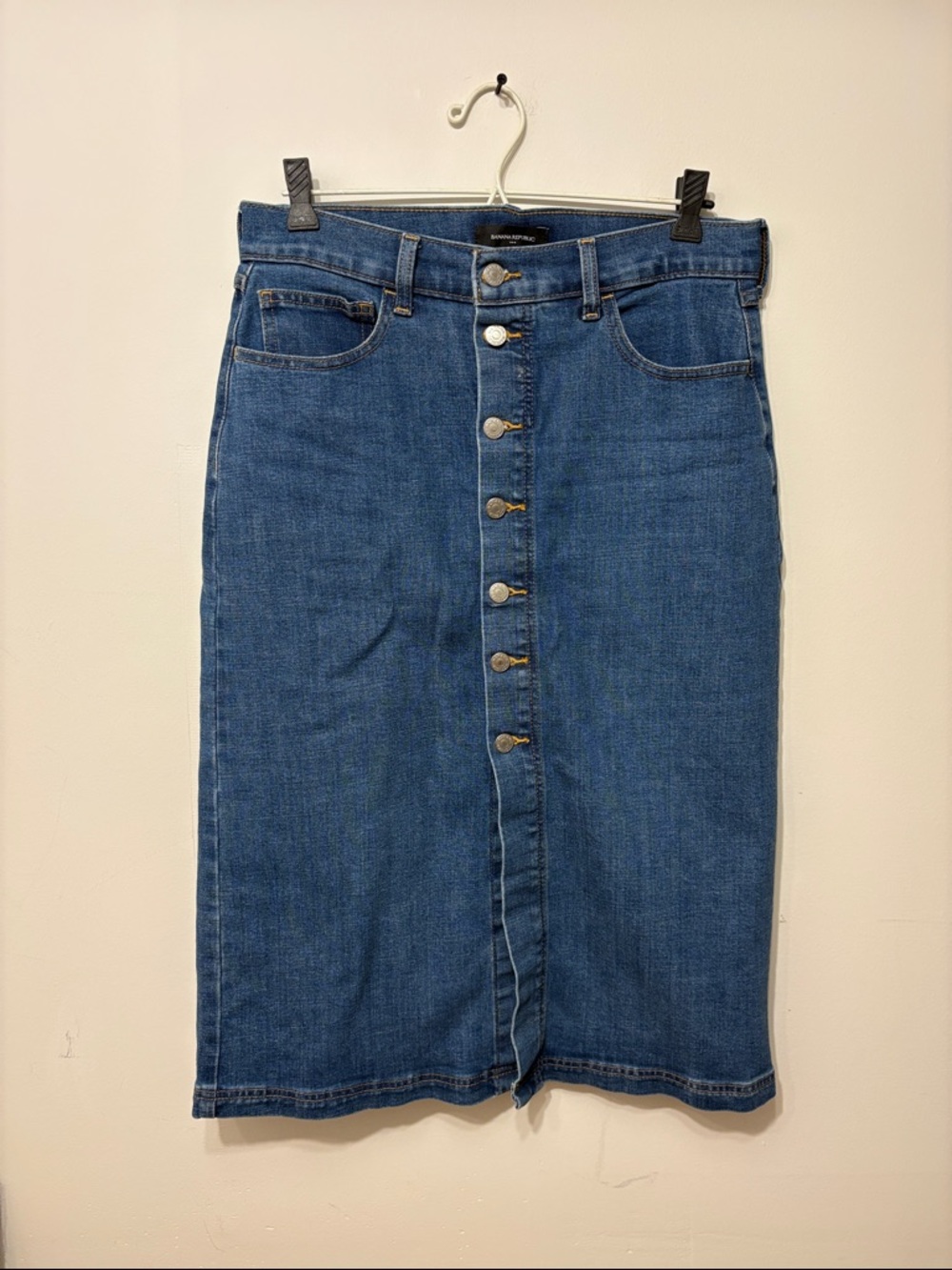 BANANA REPUBLIC - Button Front Midi Denim Skirt